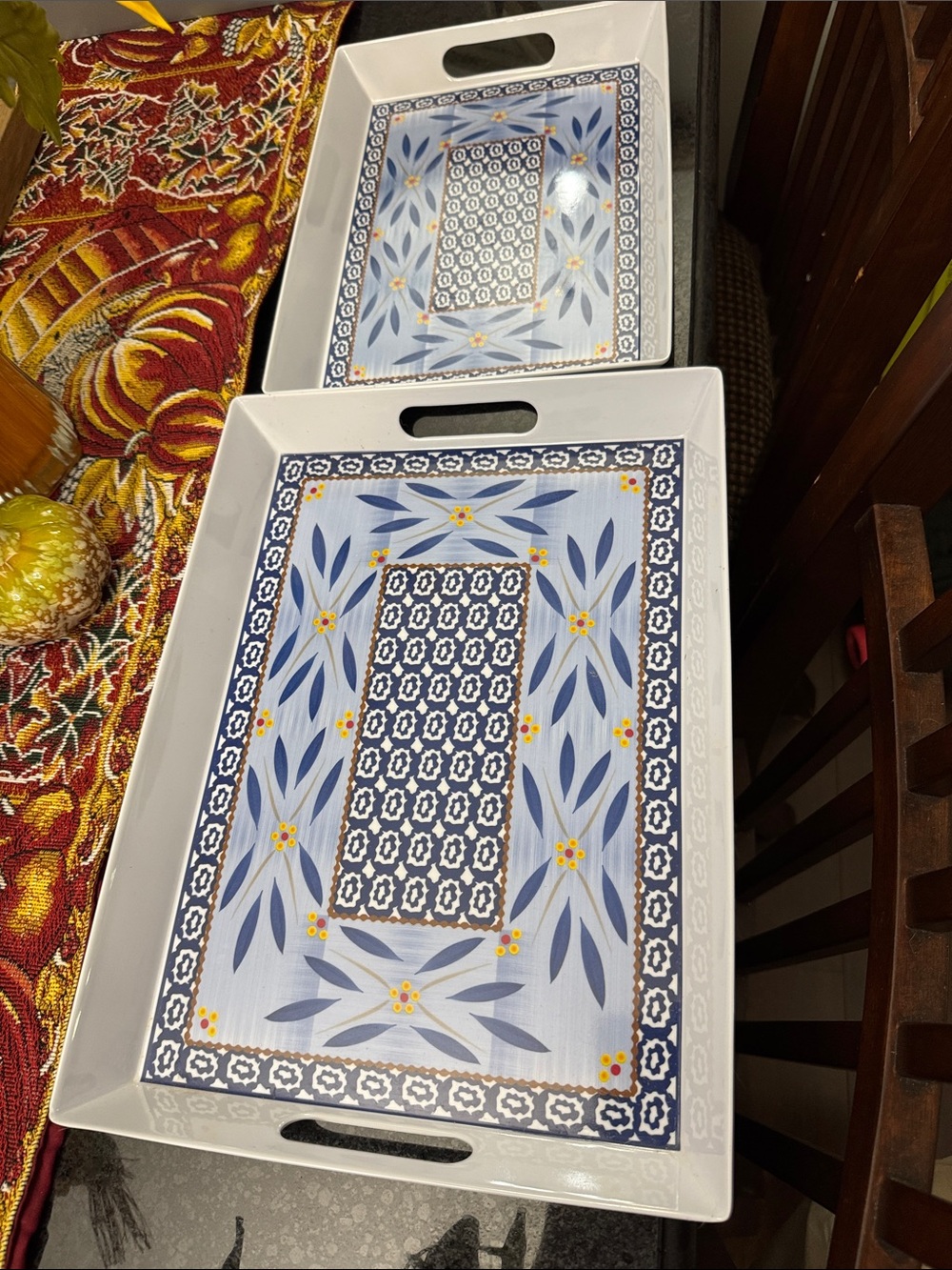 Decorative Blue and White Floral Serving Tray Set